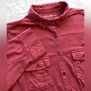 Eddie Bauer Women’s 3/4 Sleeve Button Up Maroon With Ribbed Knit Sides Size L